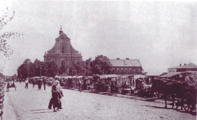 Duy Rynek w urominie. Zdjcie z 1918 roku.